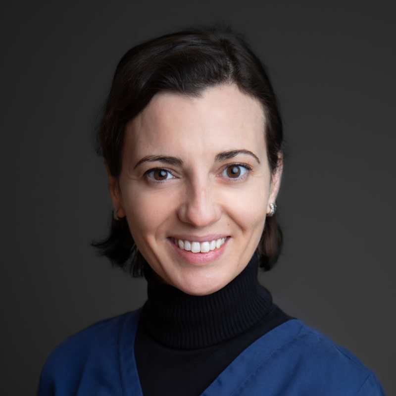 Portrait Dr Claudia De Melo
